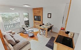 Appartement 2,5pce - plein centre de la station - Rénové
