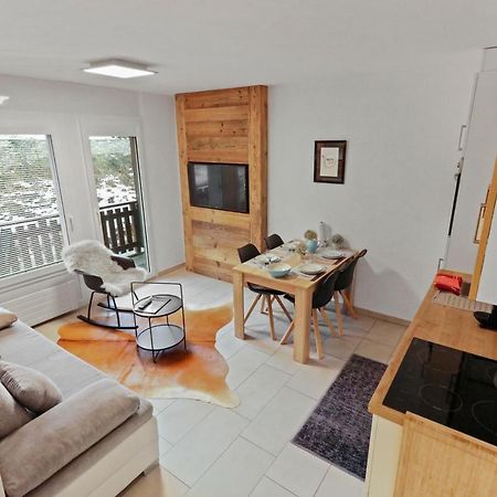 Appartement 2,5pce - plein centre de la station - Rénové Crans-Montana Esterno foto