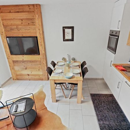 Appartement 2,5pce - plein centre de la station - Rénové Crans-Montana Esterno foto