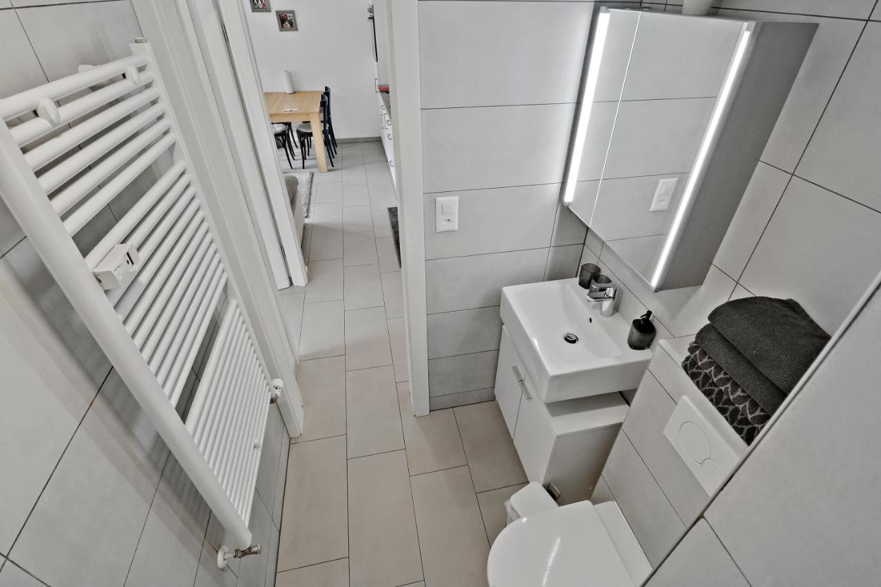 Appartement 2,5pce - plein centre de la station - Rénové Crans-Montana Esterno foto