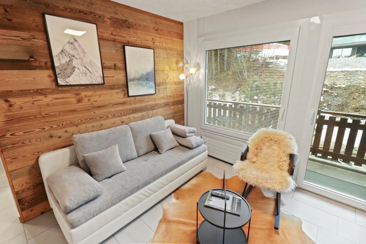 Appartement 2,5pce - plein centre de la station - Rénové Crans-Montana Esterno foto