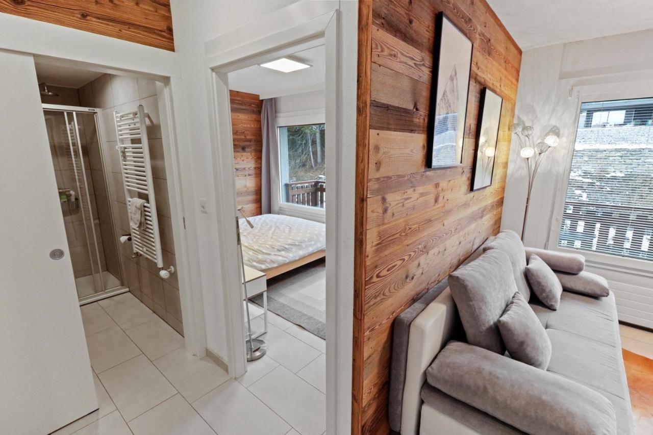 Appartement 2,5pce - plein centre de la station - Rénové Crans-Montana Esterno foto