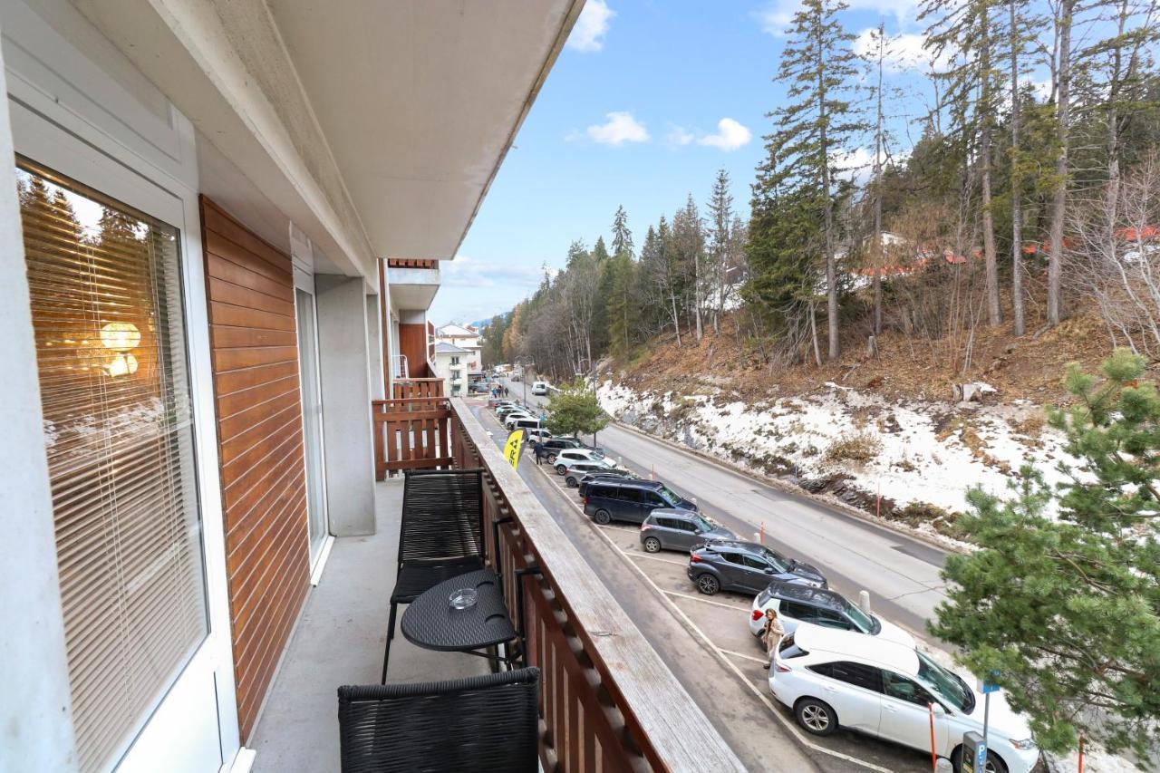 Appartement 2,5pce - plein centre de la station - Rénové Crans-Montana Esterno foto